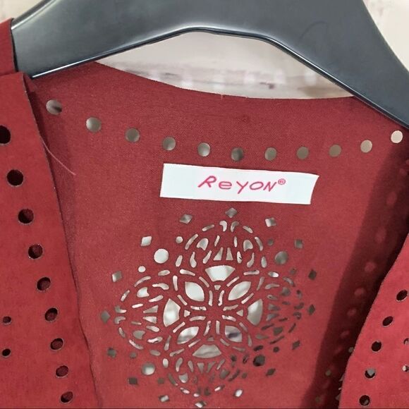 Reyon small vest with fringe - Picture 3 of 5